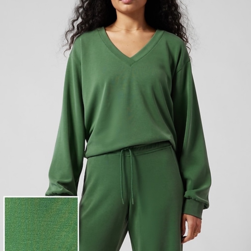 ATHLETA SEA-SOFT V NECK SWEATSHIRT